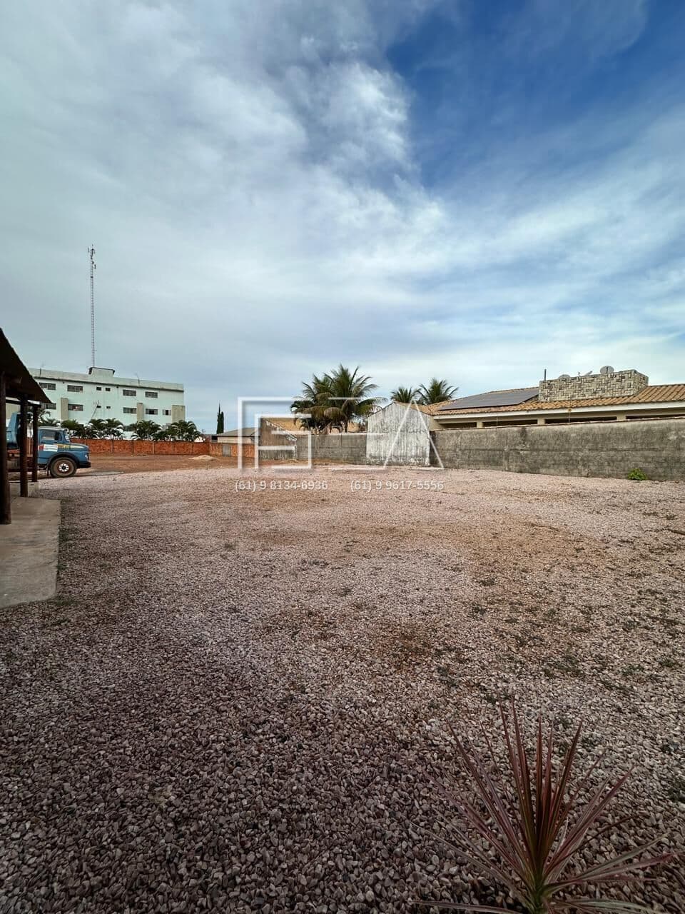 Terreno Amplo à Venda: Excelente Oportunidade para Investidores e Construtores