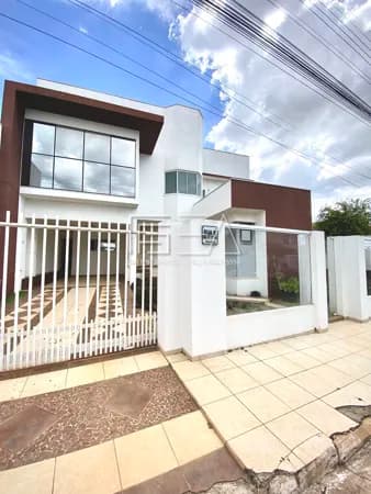 CASA DISPONÍVEL PARA VENDA! 04 QUARTOS SENDO 03 SUÍTES NA VILA BELA