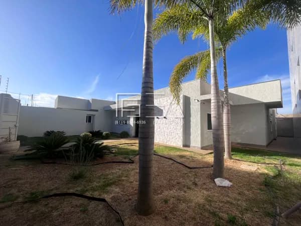Casa Térrea Alto Padrão 3 quartos, 2 suítes e terreno de 900 m2.