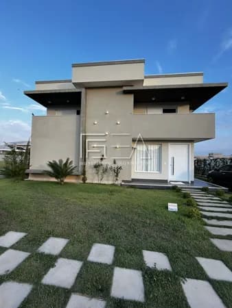 Viva o Luxo e o Conforto: Imóvel Exclusivo em Condomínio de Prestígio com 4 Suítes e Piscina Privativa!