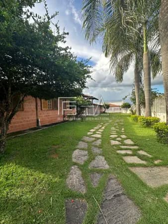 Casa Espaçosa com Amplo Gramado🌿✨