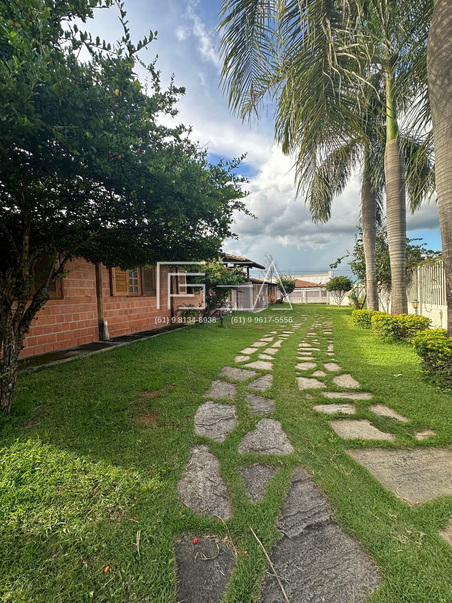 Casa Espaçosa com Amplo Gramado🌿✨