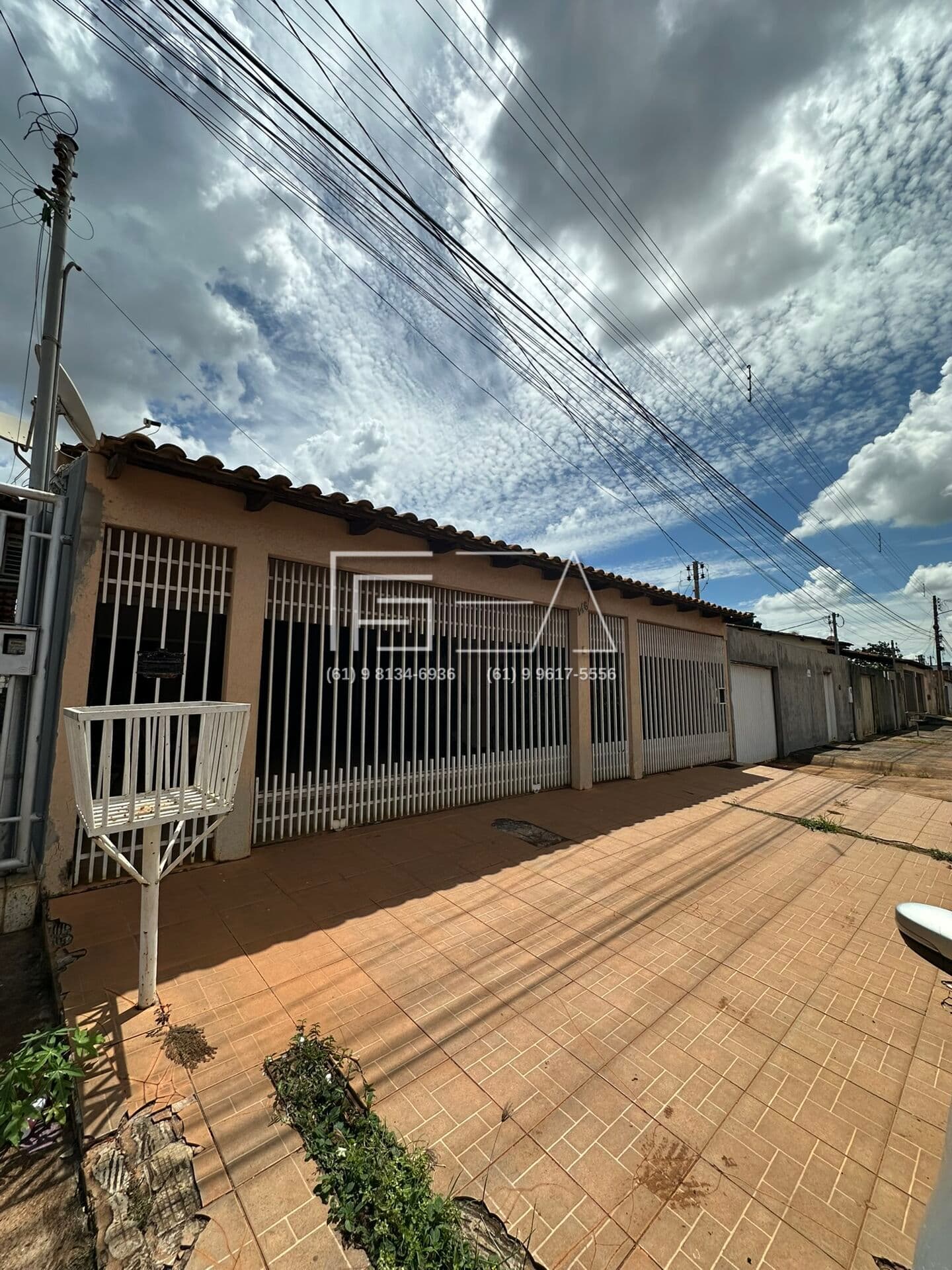 Casa Ampla com 4 Quartos e Suíte – Conforto e Espaço para Sua Família!