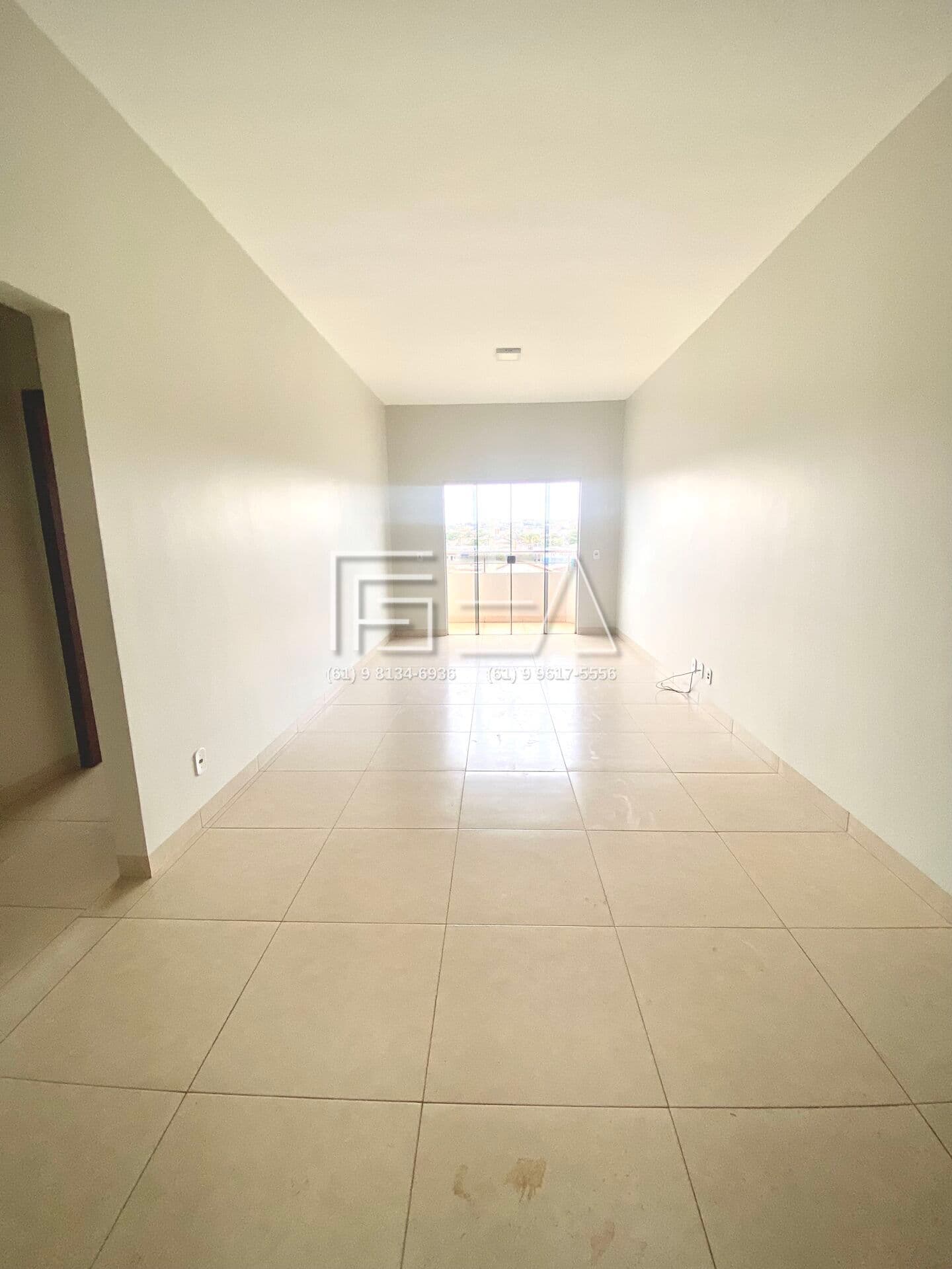 APARTAMENTO COM 02 SUÍTES DISPONÍVEL PARA LOCAÇÃO - PRÓXIMO A FACULDADE UEG