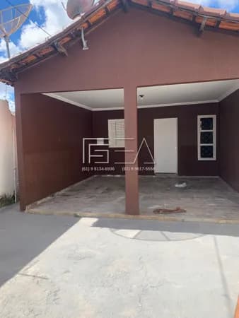 Casa Simples e Aconchegante: 3 Quartos, 1 Suíte, Bem Localizada!