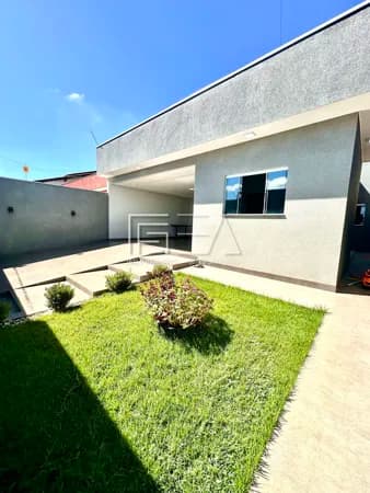 4 quartos, sendo 2 suítes no Jardim Califórnia
