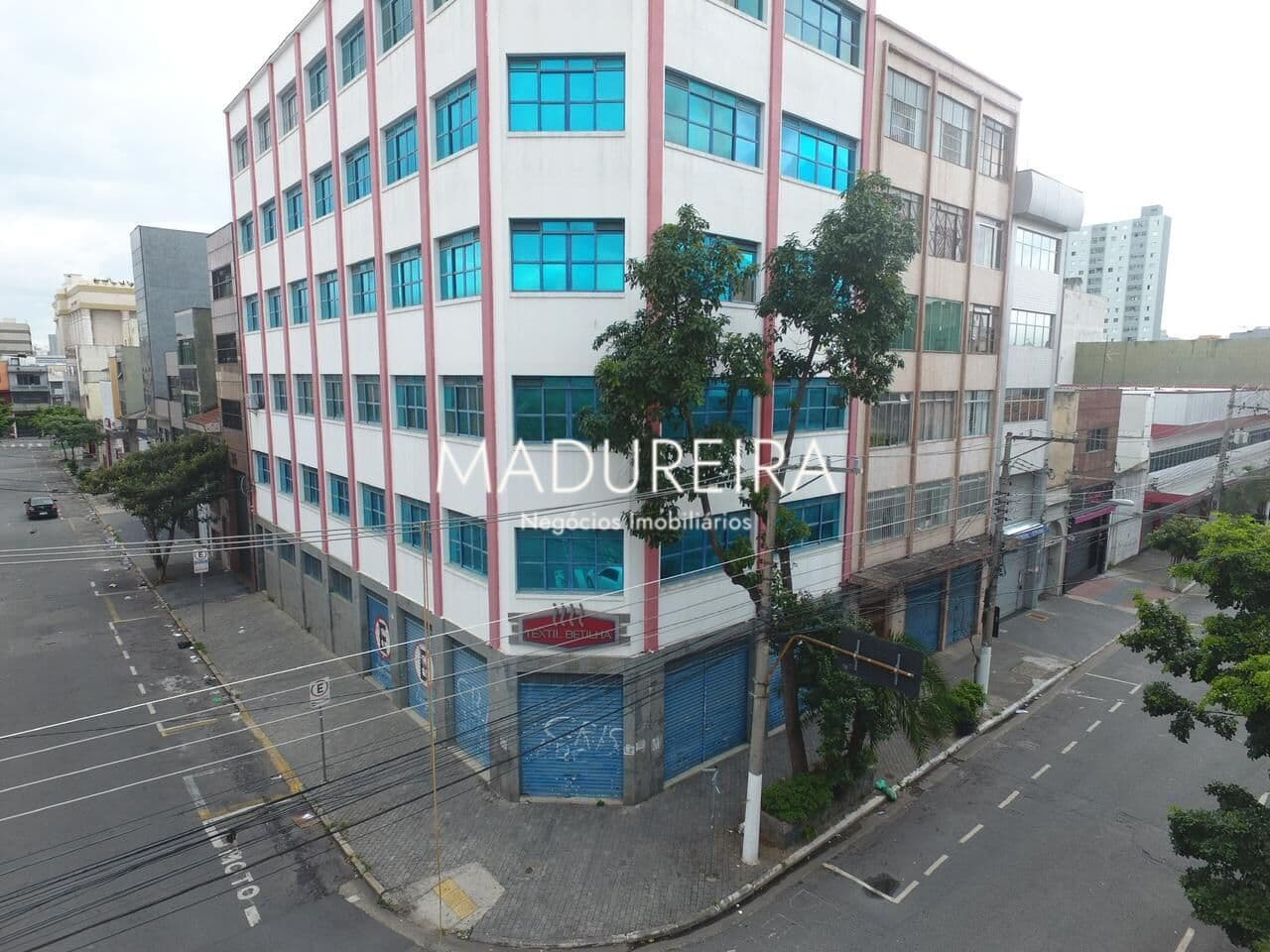 Prédio Comercial á Venda
