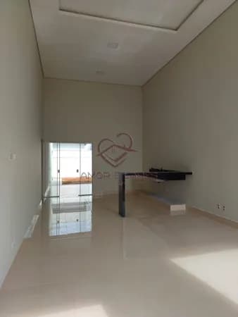 Casa à venda com 3 dormitórios e 3 banheiros, condomínio fechado Olívio Franceschini