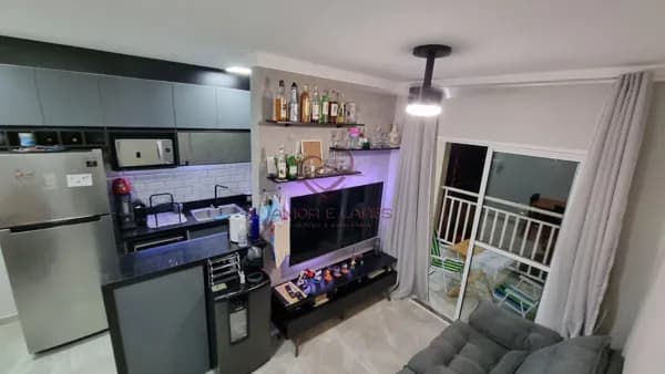 Apartamento á venda de 58m² de 2 quartos, 1 suíte, com sacada no condomínio Terraço no bairro Matão em Sumaré