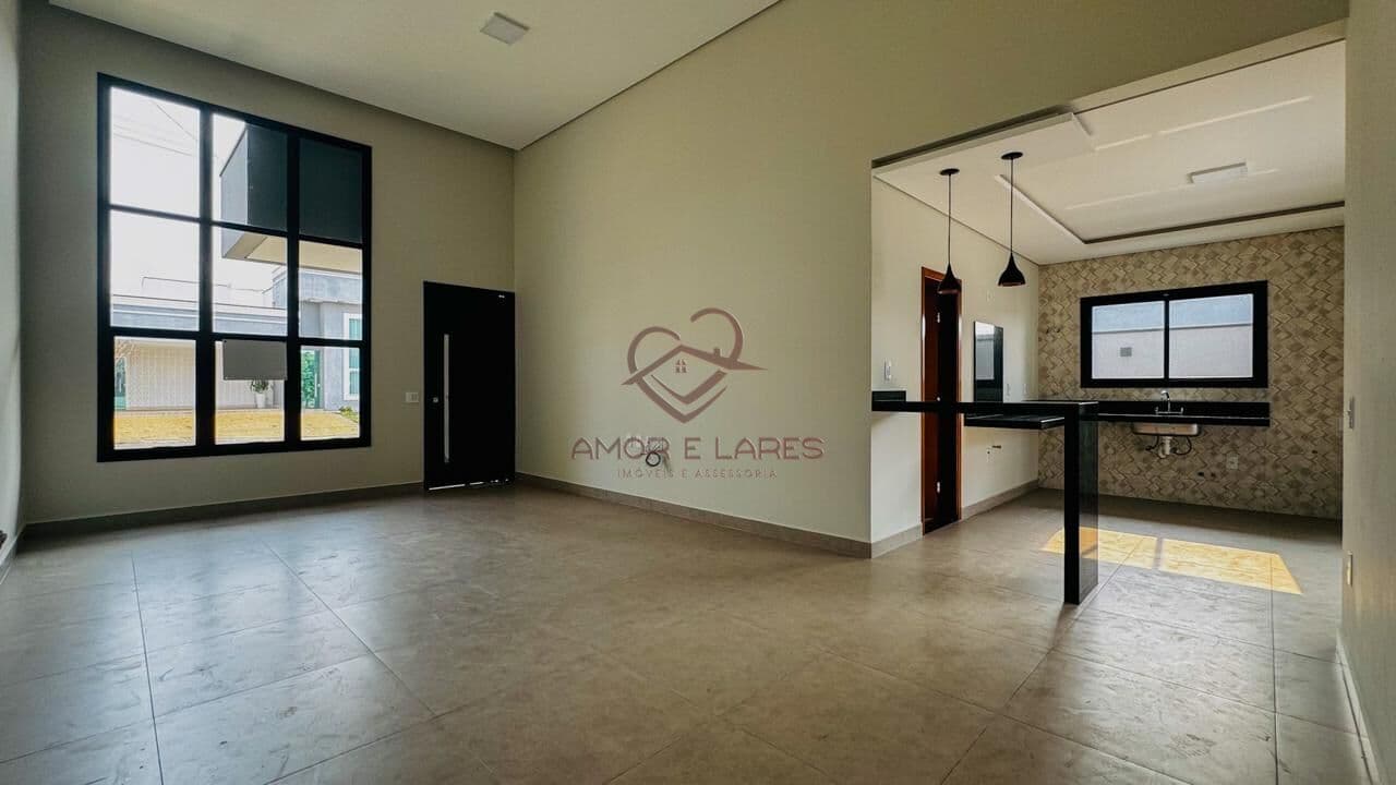 Casa térrea à venda com churrasqueira em condomínio fechado, Hortolândia
