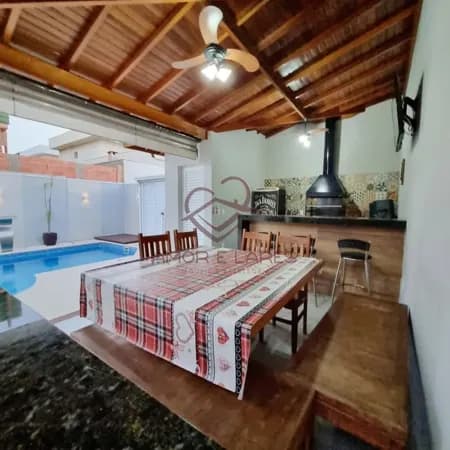 Sobrado à venda com 1 suíte e piscina em condomínio fechado na cidade de Sumaré