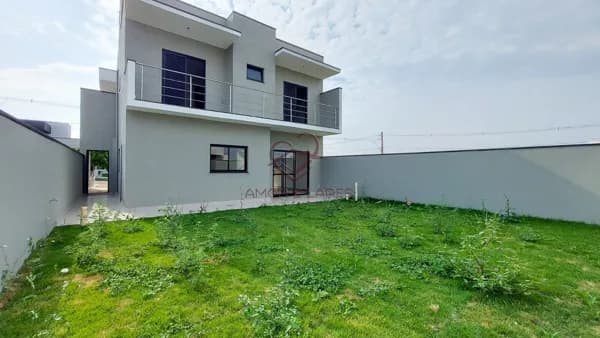 Sobrado com 4 dormitórios a venda no condomínio Olívio Franceschini em Hortolândia