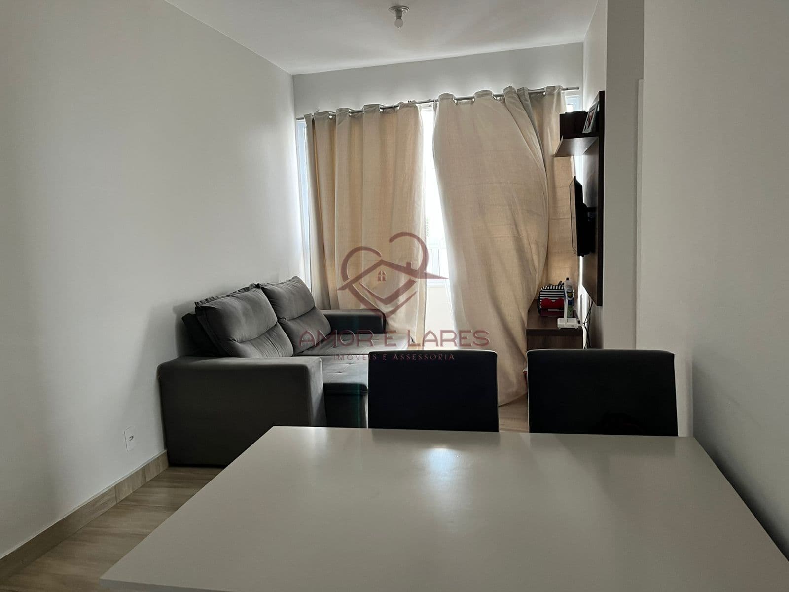 Apartamento à venda com 2 dormitórios sendo 1 suíte em condomínio fechado na cidade de Sumaré