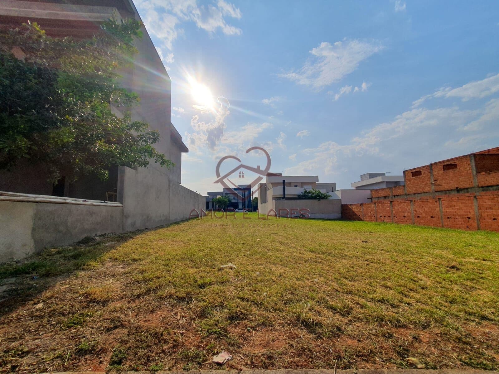 Terreno Lote de 250m² no condomínio fechado Olívio Franceschini