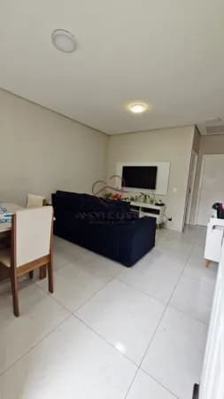 Casa Térrea à venda com dormitórios, quintal e 196m² de terreno em condomínio fechado na cidade de Sumaré