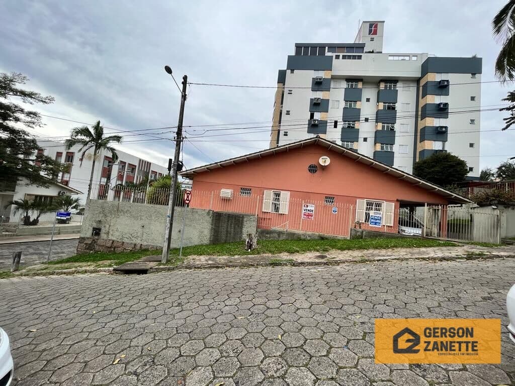 Casa de Alvenaria/ B. Centro/ Criciúma/ /SC