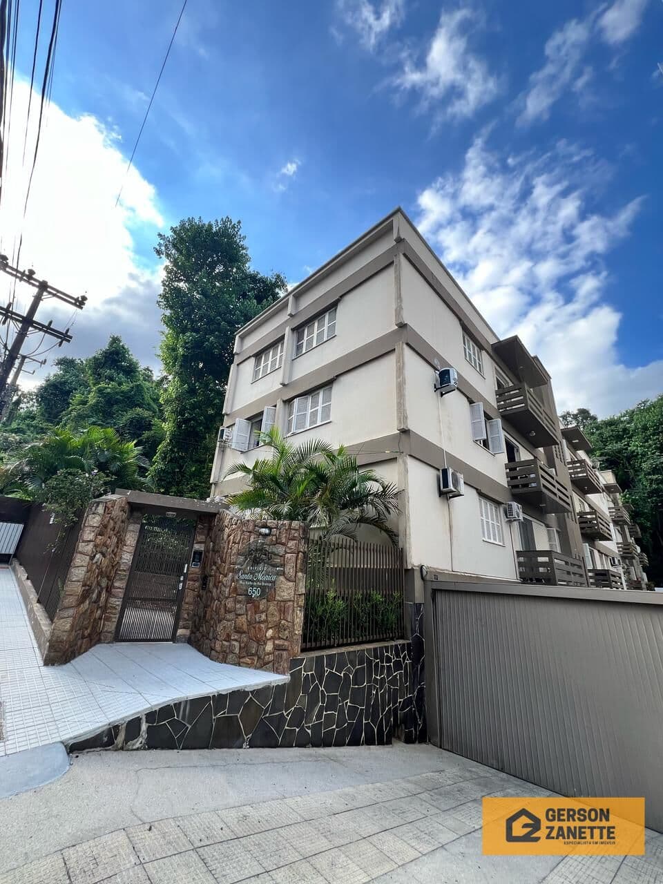 Apartamento Padrão - Residencial Santa Mônica
