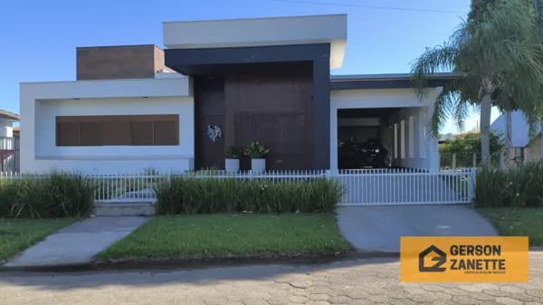 Casa Alto Padrão - Condomínio Vila Suíça