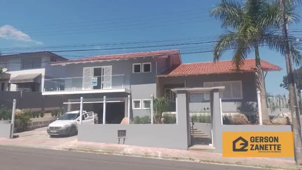 Casa de Alvenaria/ B. Comerciário/ Criciúma/ SC