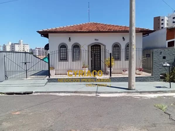 Casa em Botucatu - Vila Santa Luzia