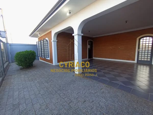 Casa à venda no Bairro Jardim Paraíso - Botucatu/SP