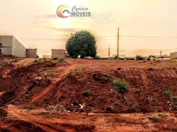 Terreno para Venda em Jardim Cambuí Botucatu-SP