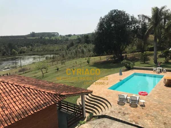 Fazenda/Sítios/Chácaras em Botucatu - Centro