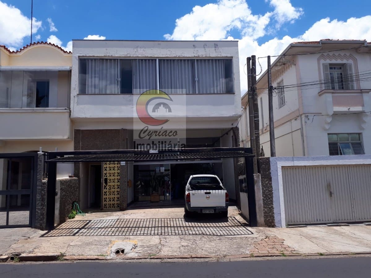 Sobrado Alto Padrão para Venda em Centro Botucatu-SP