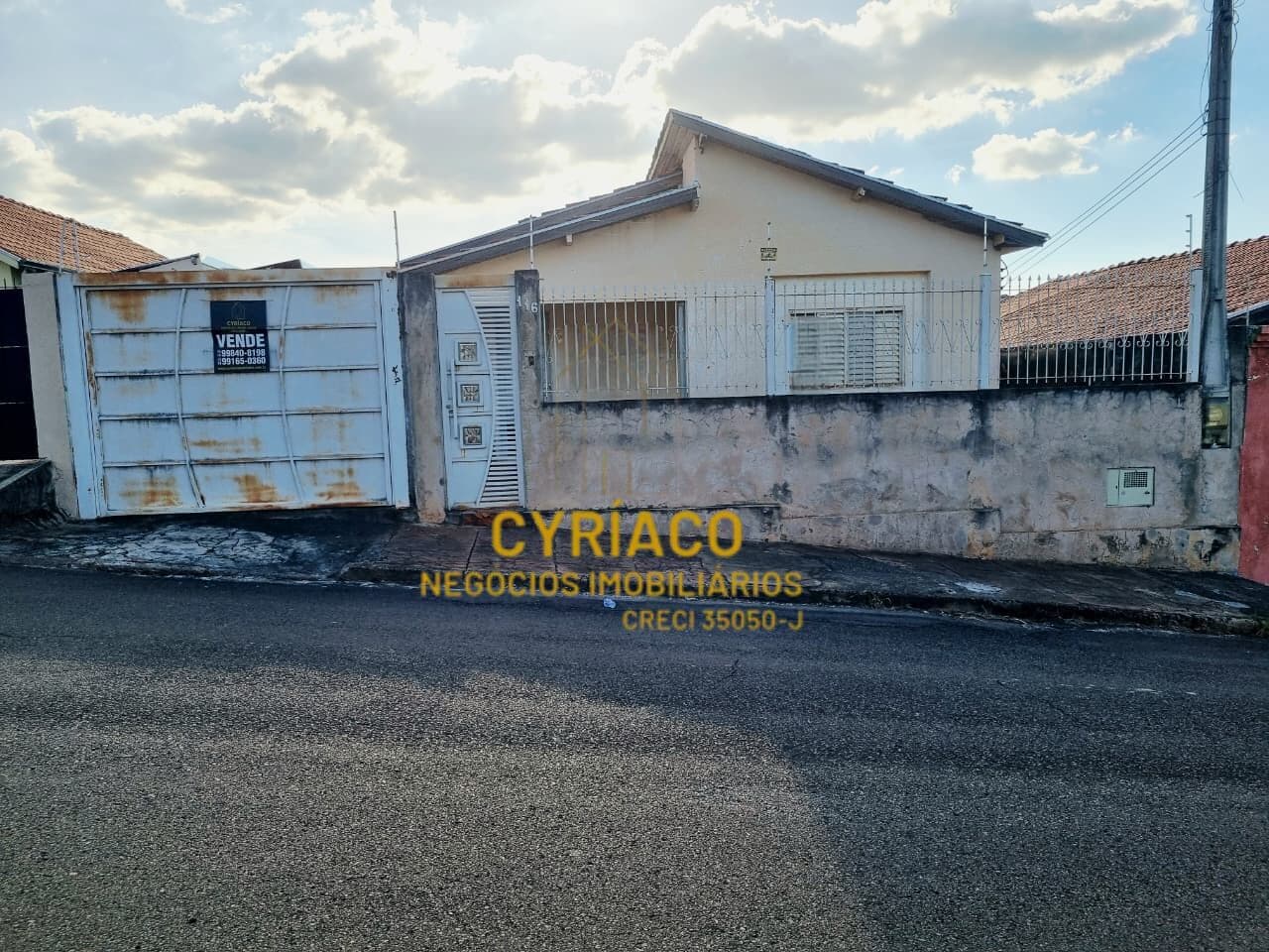 Casa em Botucatu - Vila São Lúcio
