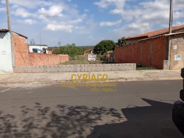Lote/Terreno em Botucatu - Jardim Botucatu (Rubião Júnior)