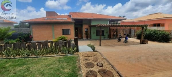 Casa Alto Padrão para Venda em Residencial Parque Laguna I Botucatu-SP