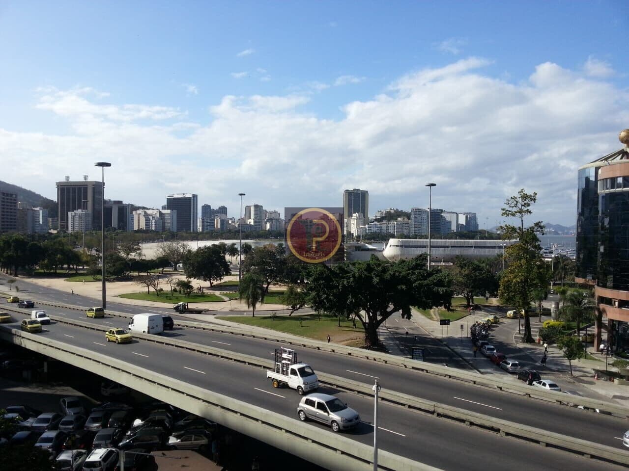 Apartamento em localização nobre com vista para a praia de Botafogo.