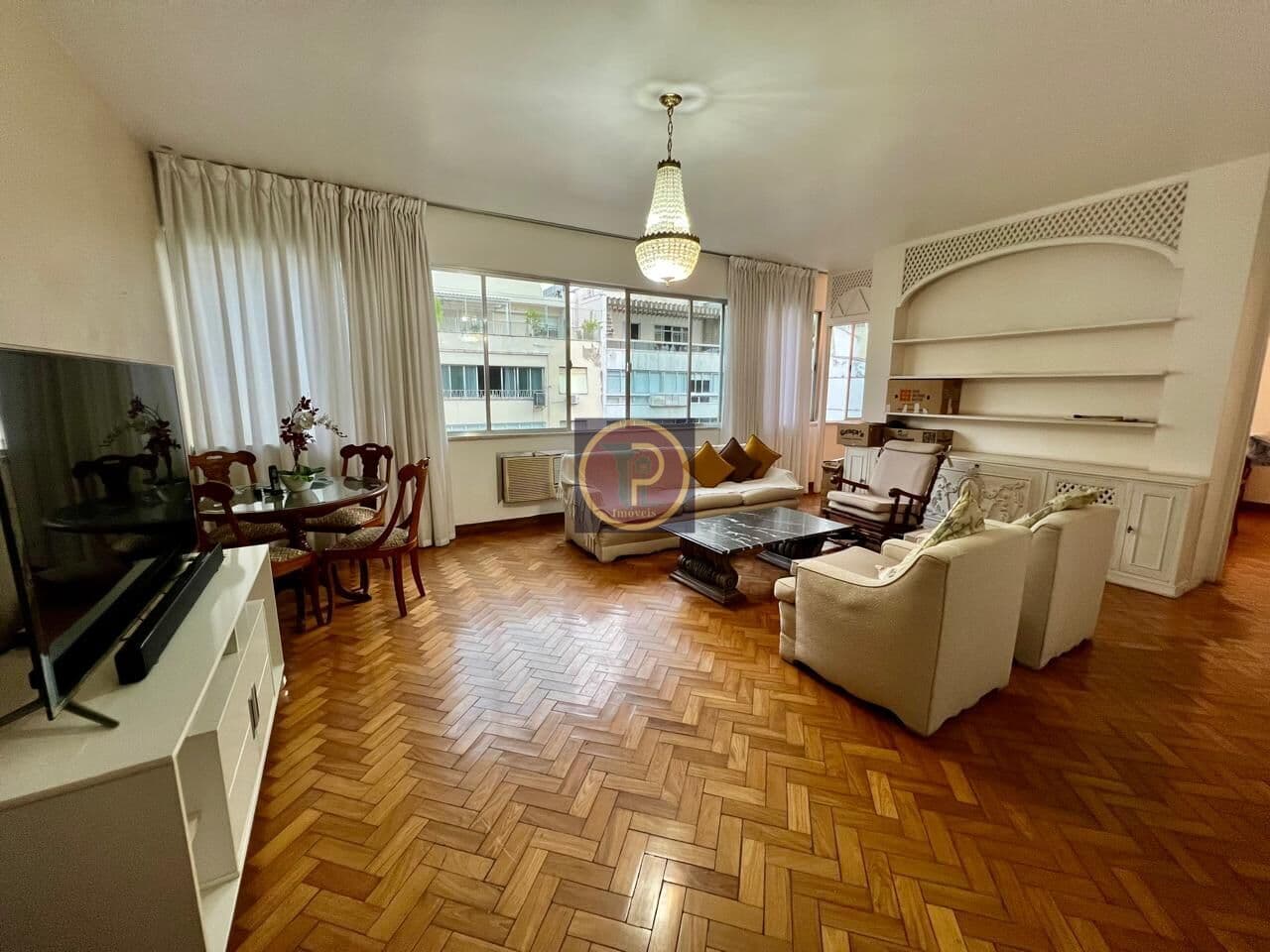 Apartamento Alto Padrão 3 quartos (original 4 qts) em Ipanema com 2 vagas