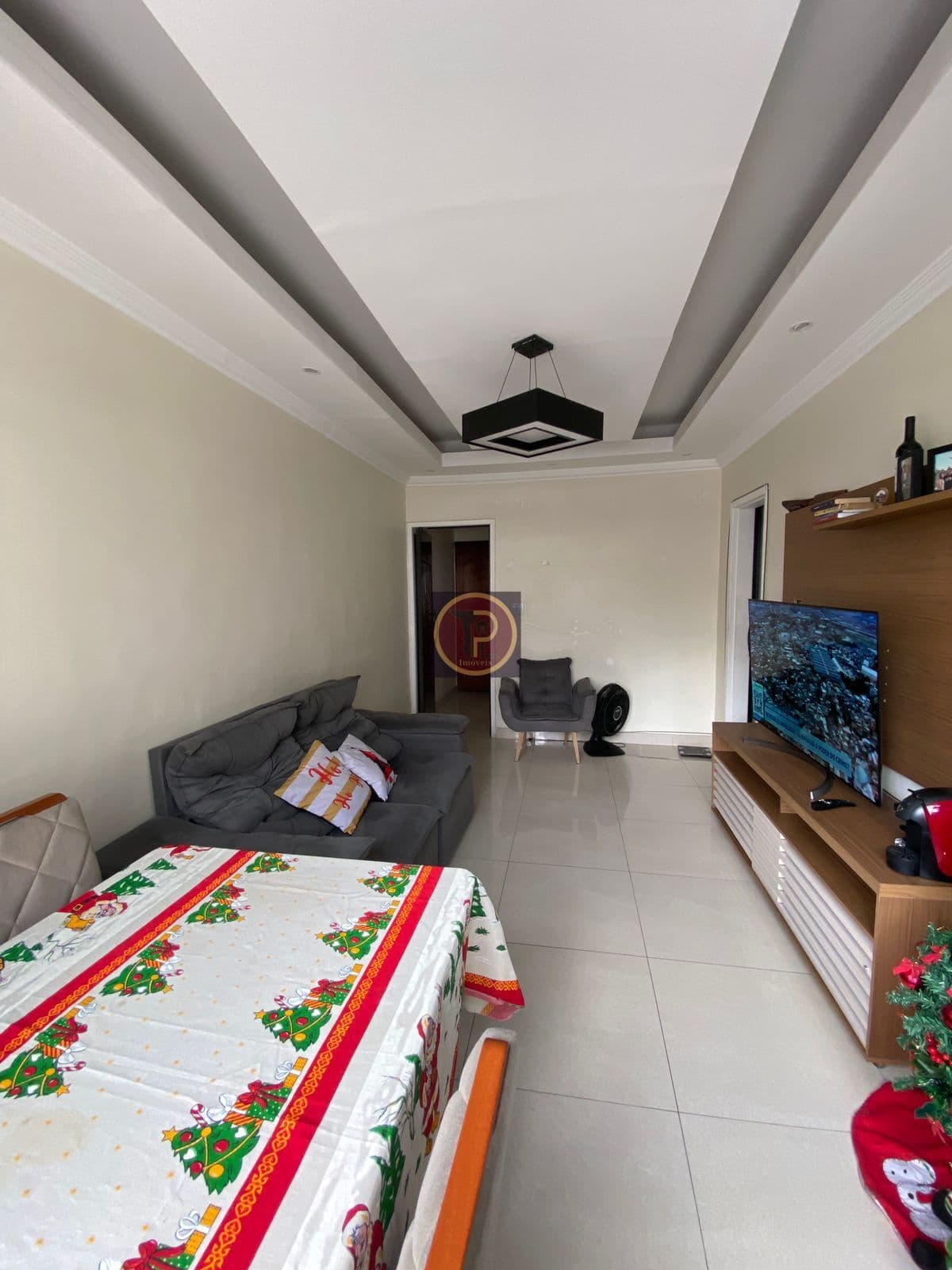 Apartamento todo reformado no Maracanã na São Francisco Xavier em frente a antiga FORD