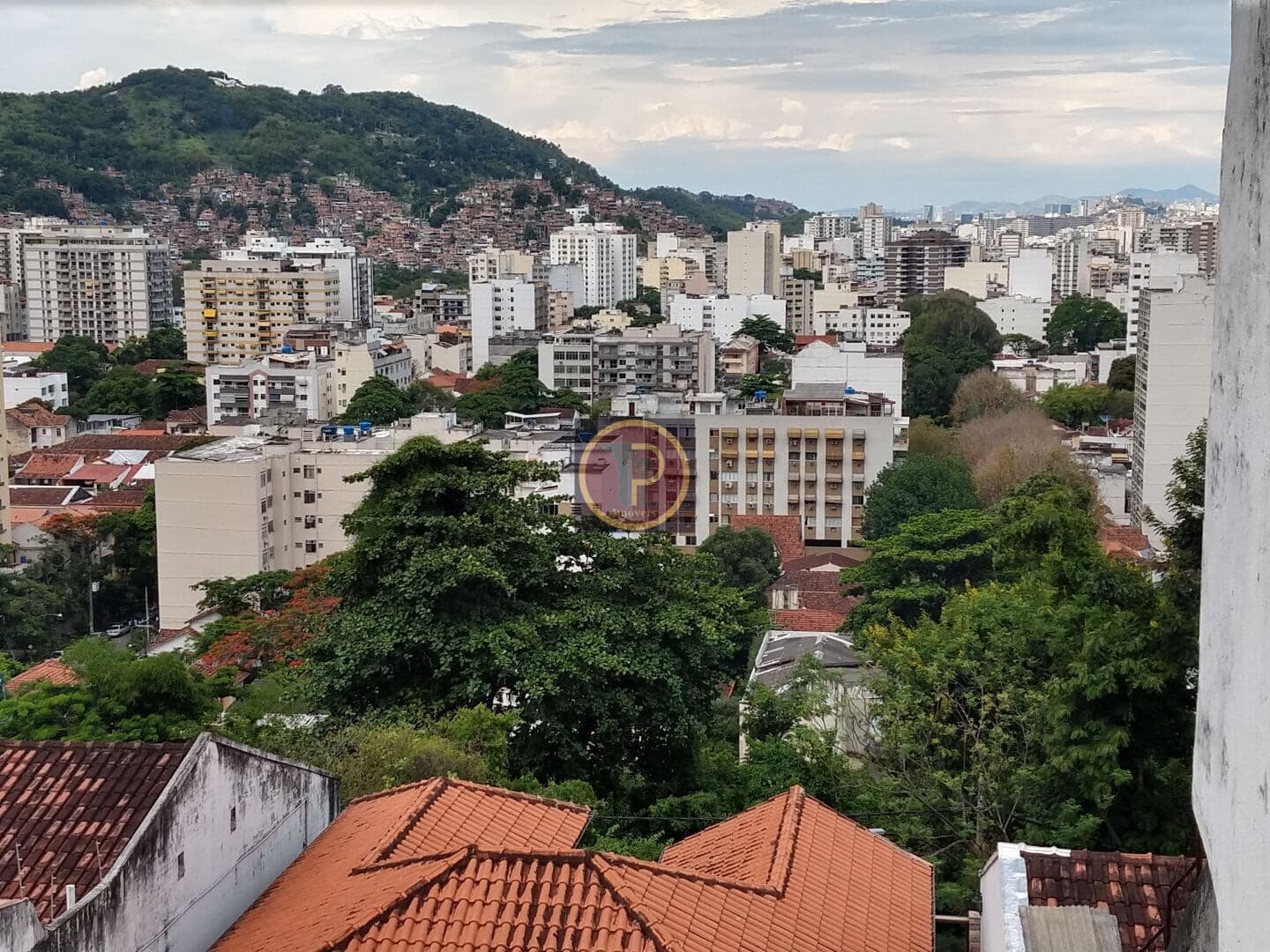 Casa Duplex no alto do Grajau próximo a Reserva!