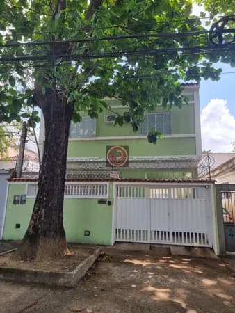 2 Casas de Alto Padrão no mesmo terreno no Grajau próximo a praça Edmundo Rego