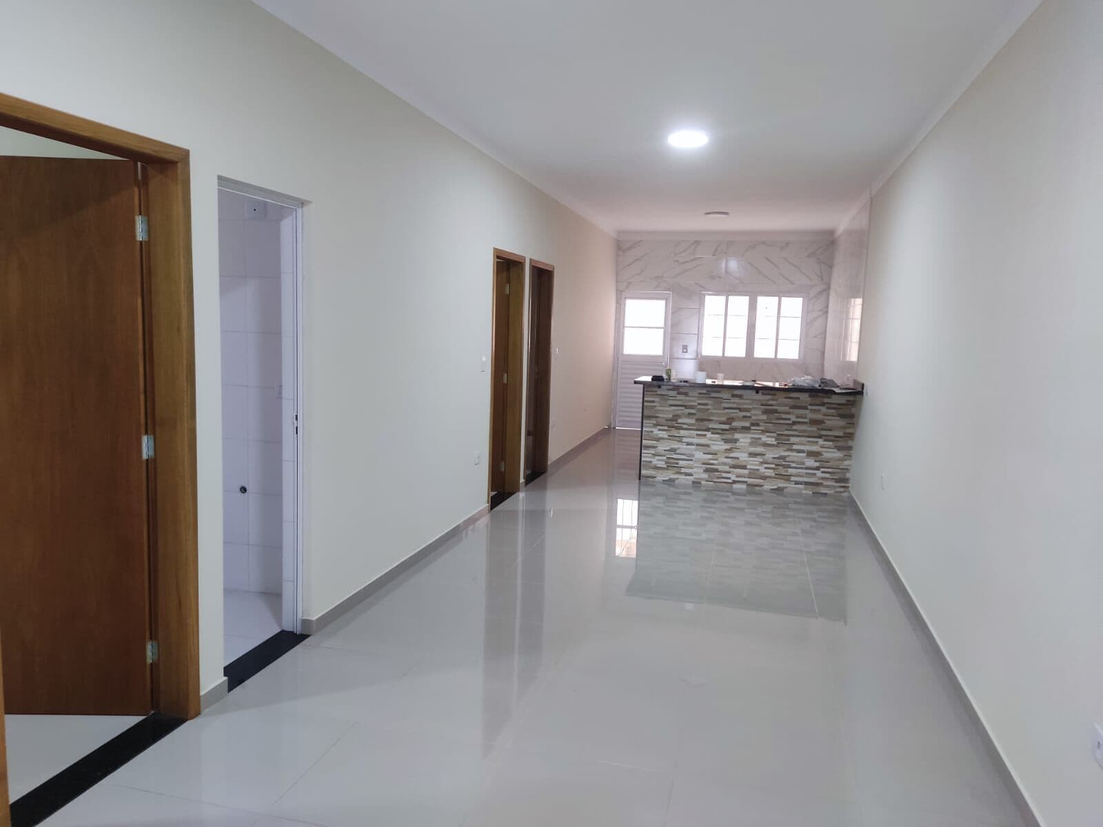Casa Térrea 3 Dorms com Suíte e 2 Vagas – Santa Rosa SJC | Espaçosa e Bem Construída