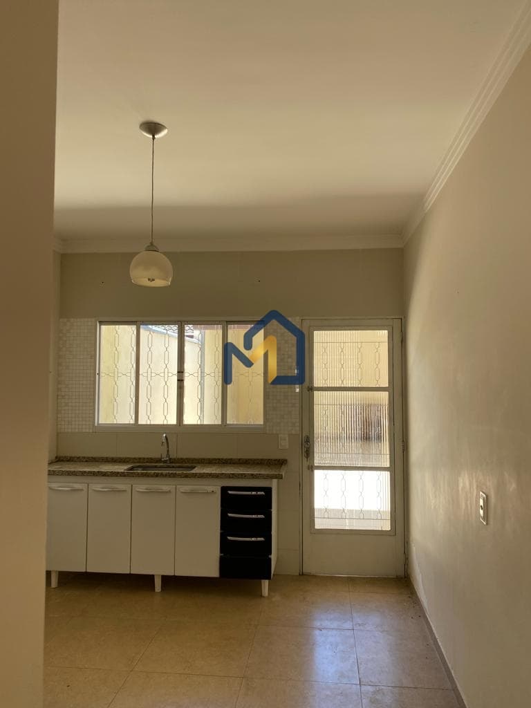 CASA A VENDA NO VISTA VERDE COM 130M², 2 DORMITÓRIOS, 1 SUÍTE, 3 VAGAS, SÃO JOSÉ DOS CAMPOS/SP.