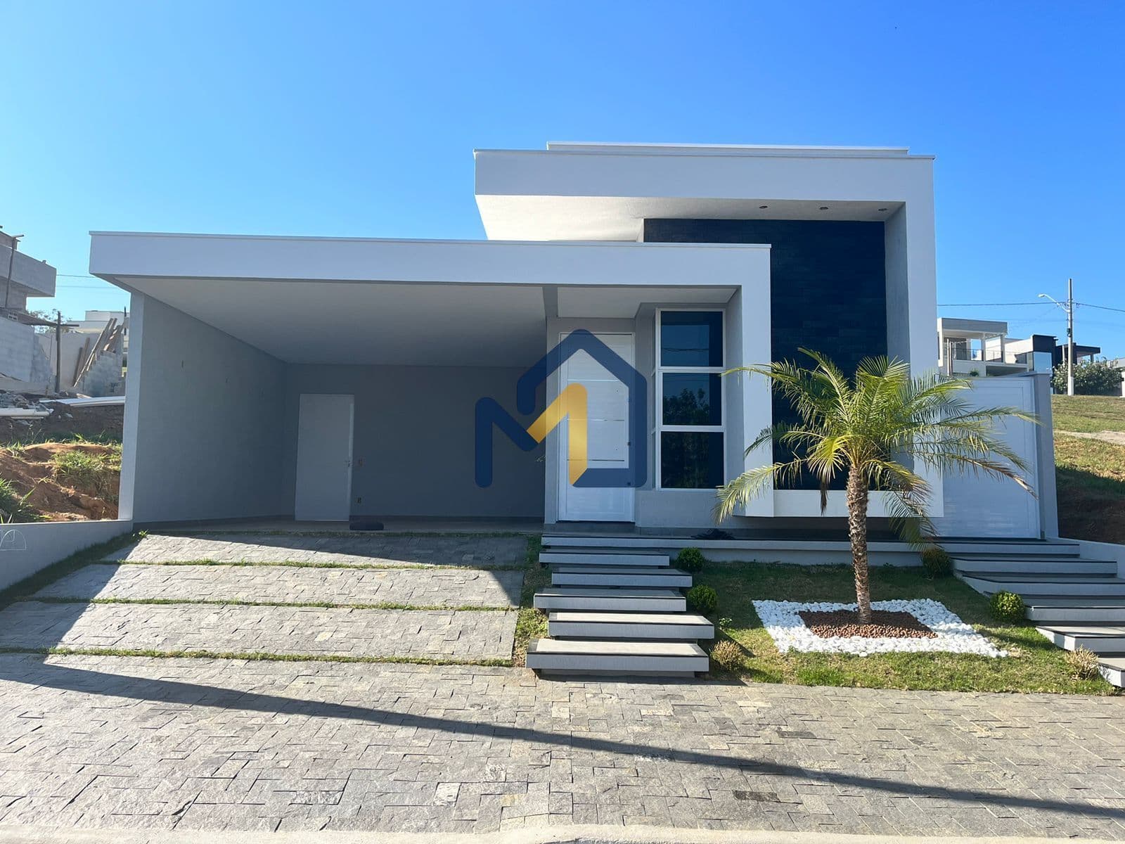 LINDA CASA A VENDA NO CONDOMINIO RESERVA DO VALE COM 3 DORMITORIOS, 1 SUITE, 4 VAGAS, CAÇAPAVA/SP.