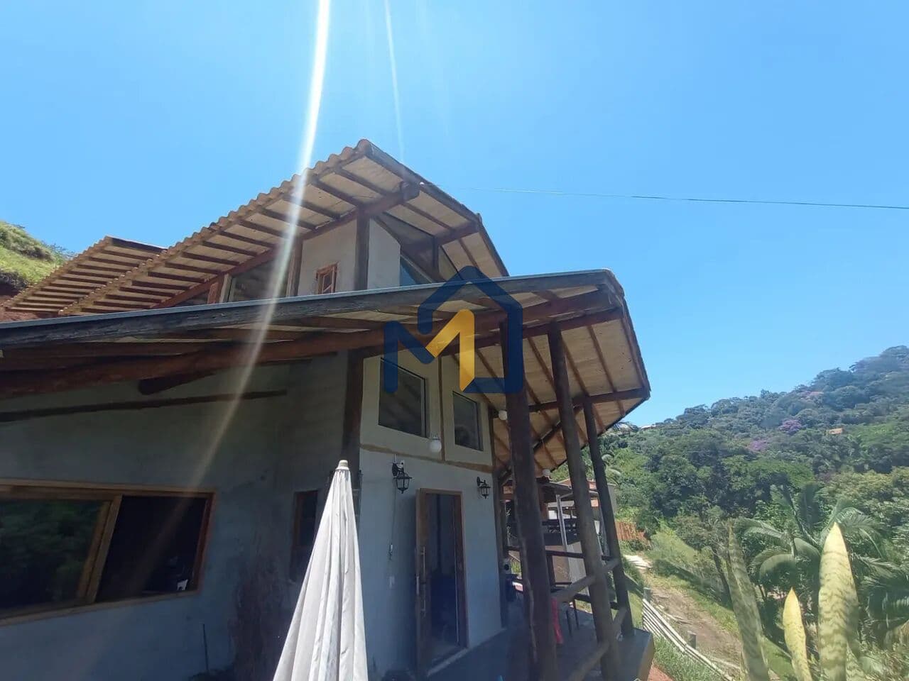 CASA A VENDA, CONDOMINIO VILLAGE ALPINO, BAIRRO FREITAS, 4 DORMITORIOS 2 SENDO SUÍTES, GARAGEM COM 12 VAGAS, SJC/SP