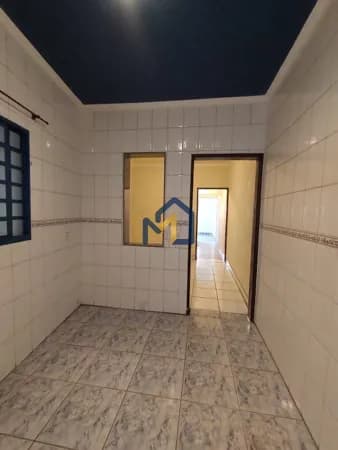 CASA A VENDA COM 248M², 3 DORMITORIOS, 2 BANHEIROS, 2 VAGAS - JARDIM NOVA MICHIGAN - SÃO JOSÉ DOS CAMPOS/SP.