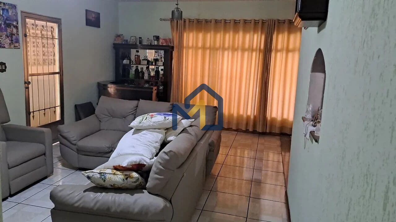 CASA À VENDA NA VILA TATETUBA EM SÃO JOSÉ DOS CAMPOS/SP