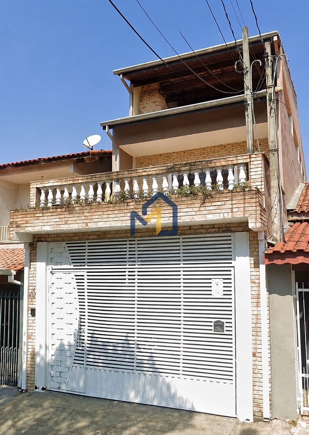 SOBRADO À VENDA RESIDENCIAL UNIÃO SJC 260M² 3 DORMITÓRIOS COM SUÍTE E ÁREA DE LAZER