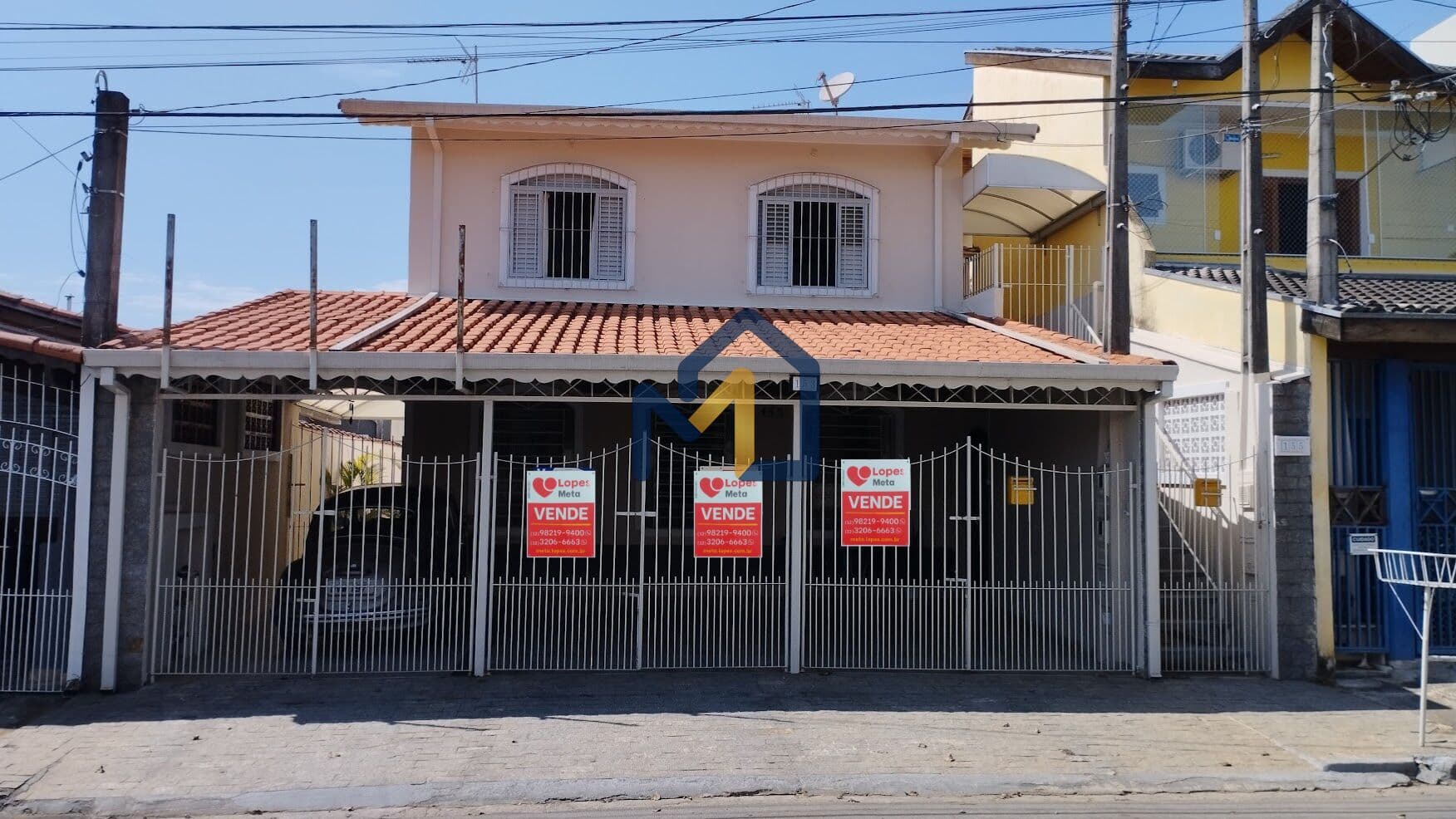 CASA 4 DORMITÓRIOS, 3 VAGAS À VENDA EM SÃO JOSÉ DOS CAMPOS