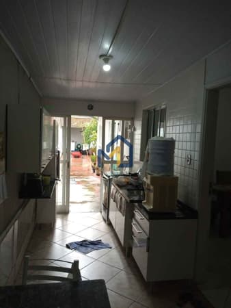 CASA A VENDA NO BAIRRO SANTA MARIA COM 3 DORMITORIOS, 1 BANHEIRO, 2 VAGAS, JACAREÍ/SP.