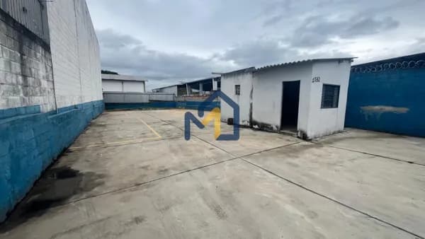 TERRENO PARA LOCAÇÃO CHÁCARAS REUNIDAS SJC 450M² COM RECEPÇÃO E BANHEIROS