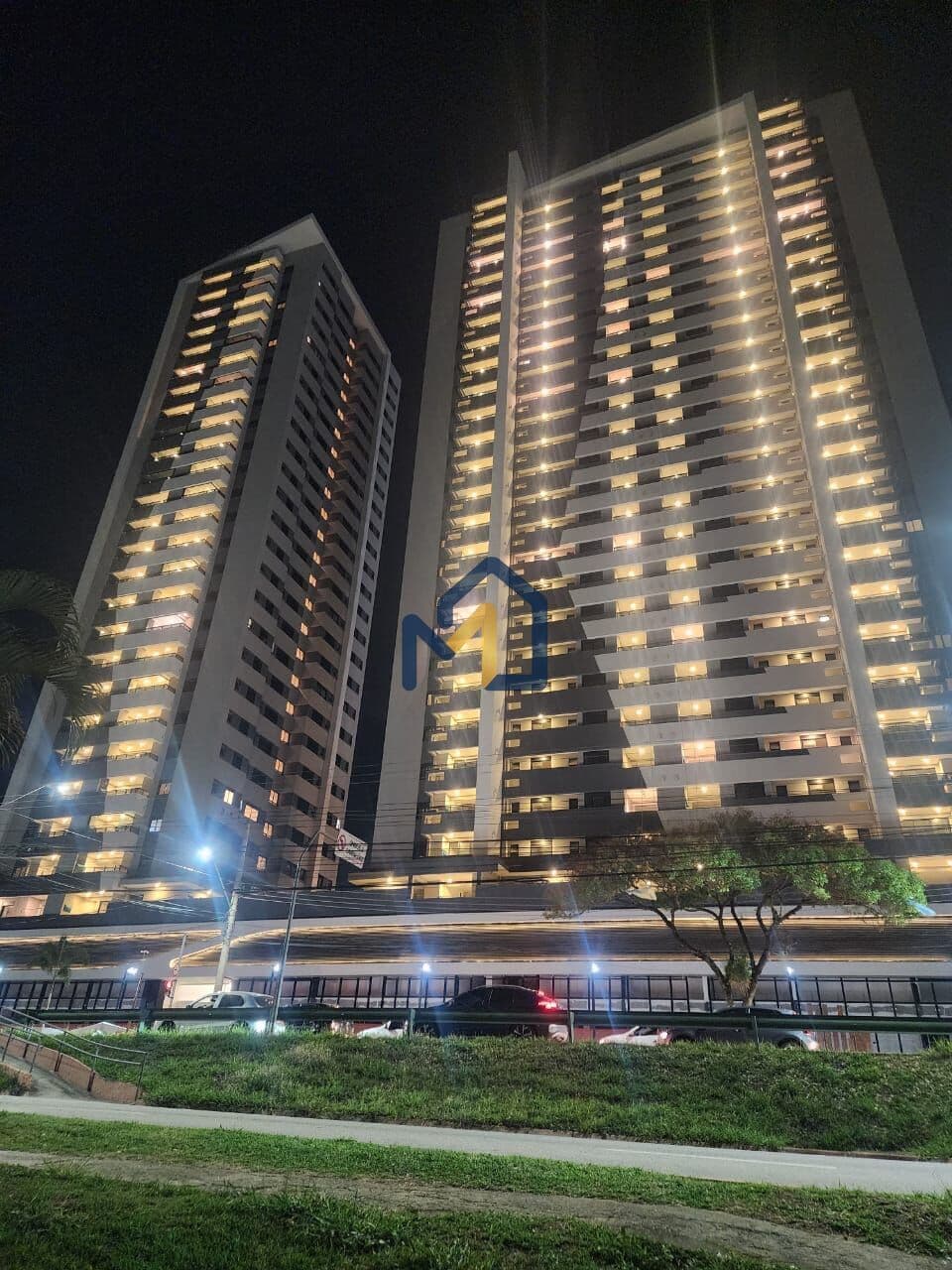 APARTAMENTO A VENDA CIDADE JARDIM FLORADAS DE SÃO JOSÉ,ARÉA TOTAL 141M² 3 SUITÉS, 2 VAGAS, SÃO JOSÉ DOS CAMPOS/SP.