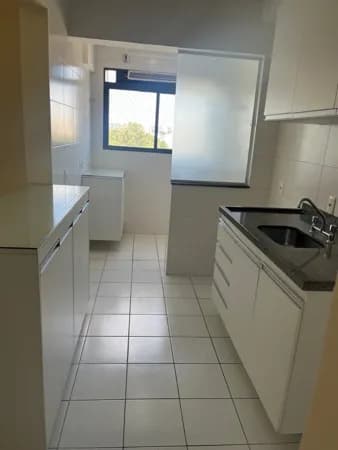 Apartamento 2 Dorms com Suíte, 2 Vagas e Sacada – Andar Alto no Jardim América!