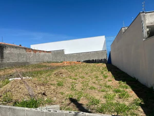 Terreno no Setville em ótima localização, plano e ao lado da avenida principal