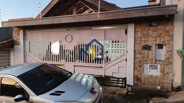 CASA A VENDA NO BAIRRO SANTA JULIA, COM 140M², 3 DORMITORIOS, 2 BANHEIROS, 2 VAGAS, SÃO JOSÉ DOS CAMPOS/SP.
